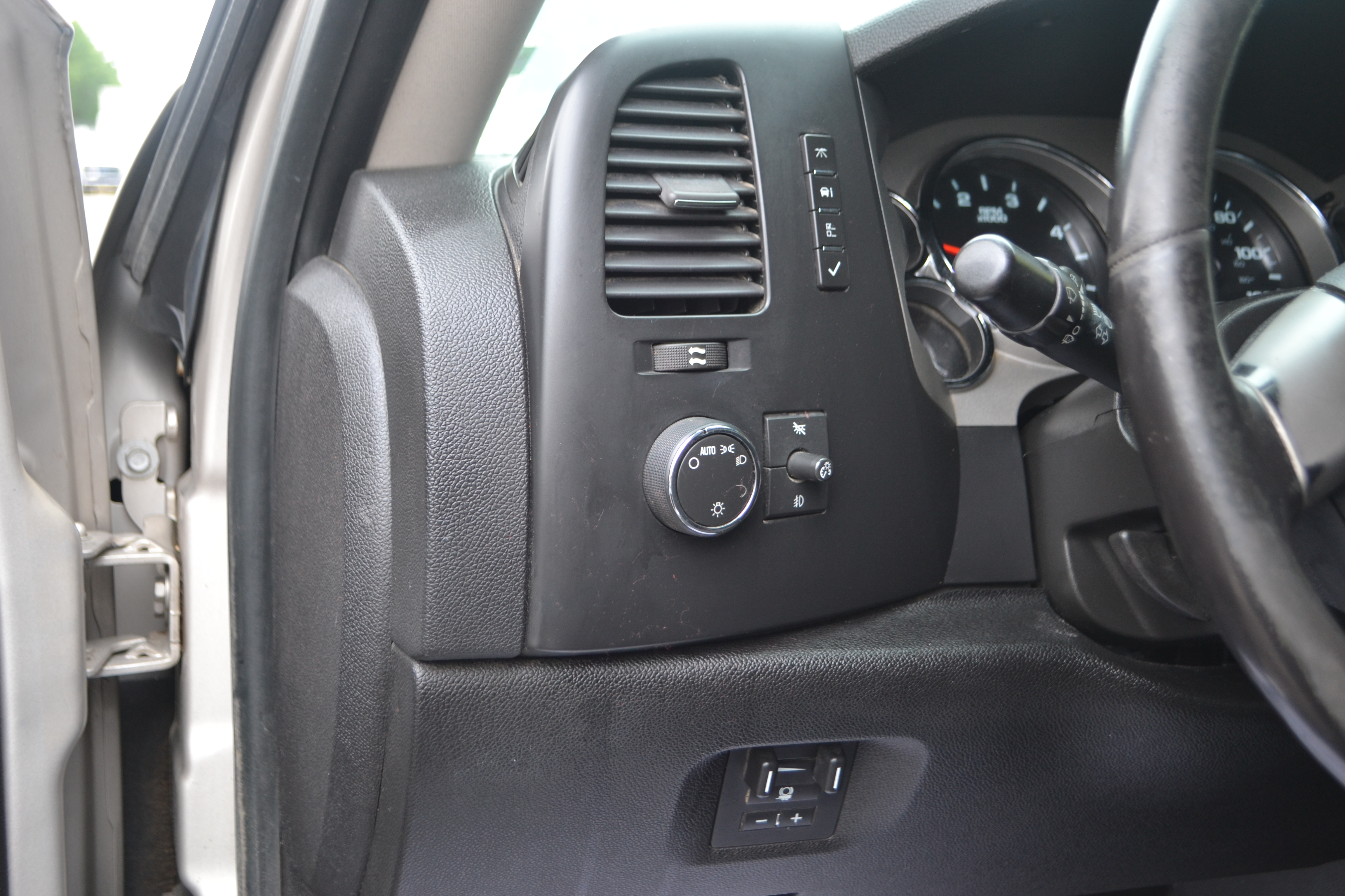 Used 2008 Chevrolet Silverado 3500 4x4 Crew Cab image 14