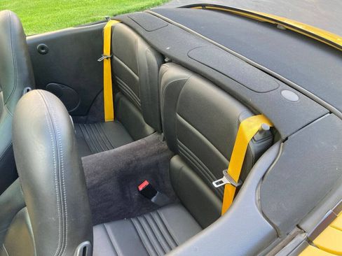 Used 2001 Porsche 911 Carrera Cabriolet RWD image 26