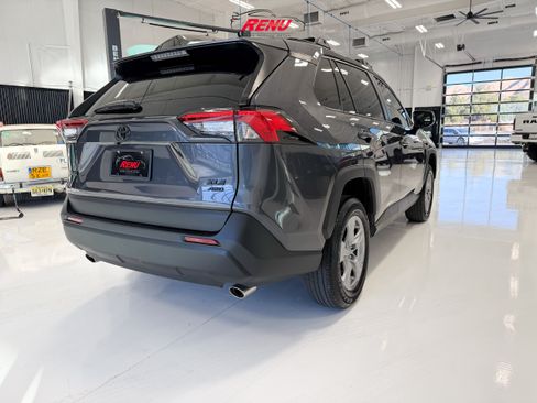 Used 2025 Toyota RAV4 XLE image 5