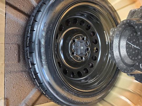 Used 2022 Nissan Kicks SV image 28