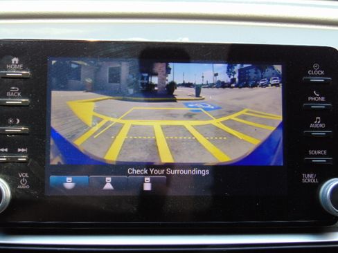 Used 2021 Honda Accord Sport image 17