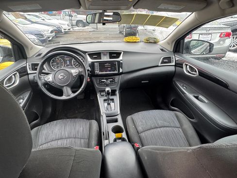 Used 2019 Nissan Sentra image 4