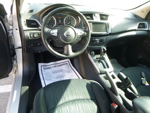 Used 2019 Nissan Sentra SV image 16