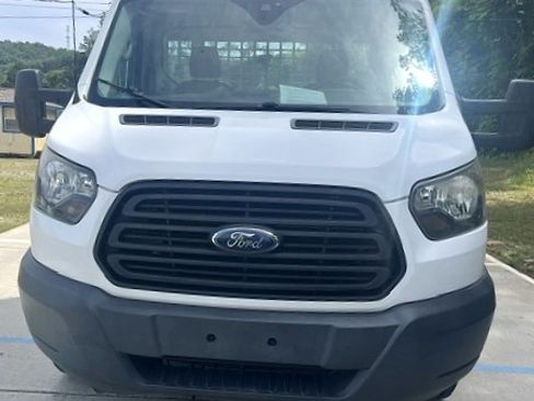 Used 2018 Ford Transit 250 138 RWD image 9
