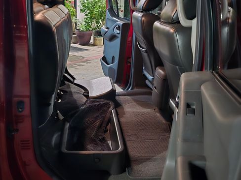 Used 2013 Nissan Frontier PRO-4X image 21