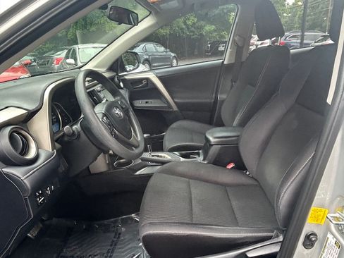 Used 2013 Toyota RAV4 FWD XLE image 23