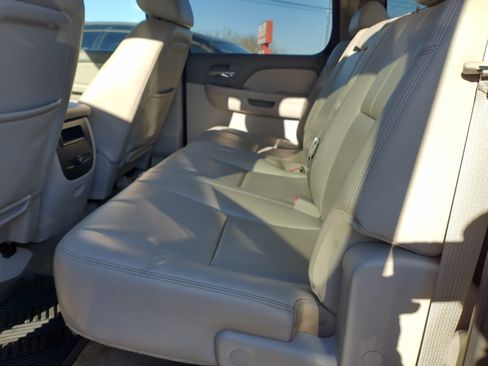 Used 2012 GMC Sierra 3500 SLT image 9