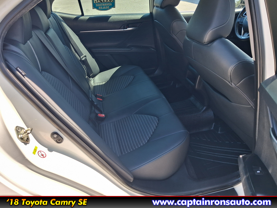 Used 2018 Toyota Camry SE Sport Sedan 4D FWD image 10