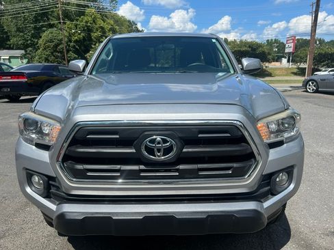 Used 2017 Toyota Tacoma 2WD Access Cab image 8