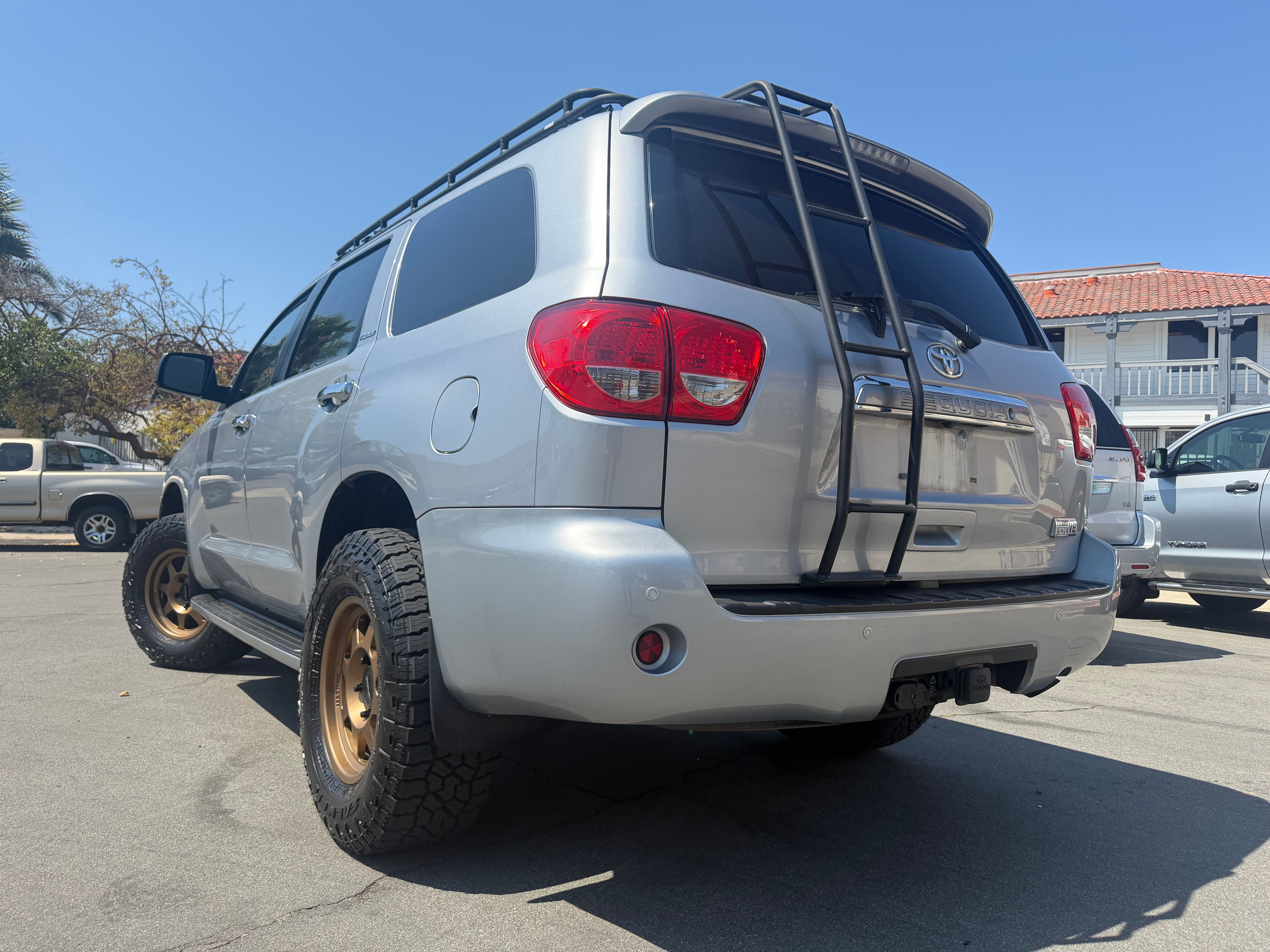 Used 2017 Toyota Sequoia Platinum AWD/4WD image 7