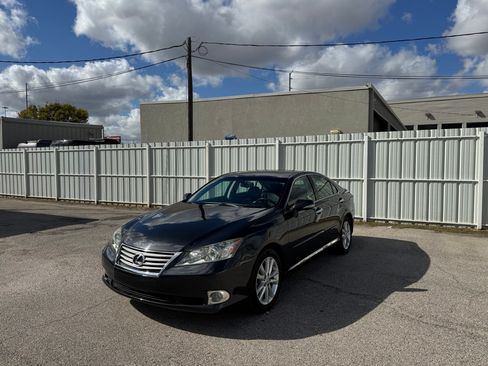 Used 2011 Lexus ES 350 image 2