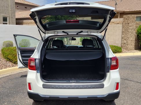 Used 2015 Subaru Outback 2.5i Limited image 12