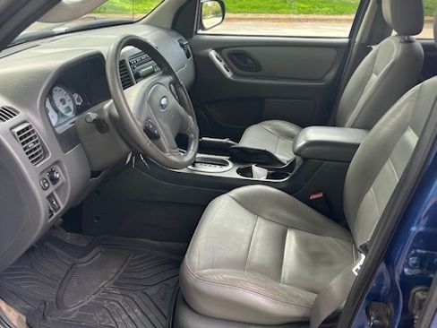 Used 2007 Ford Escape XLT FWD image 6