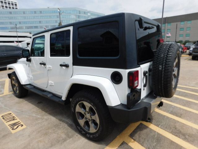 Used 2018 Jeep Wrangler JK 4WD Unlimited Sahara image 5