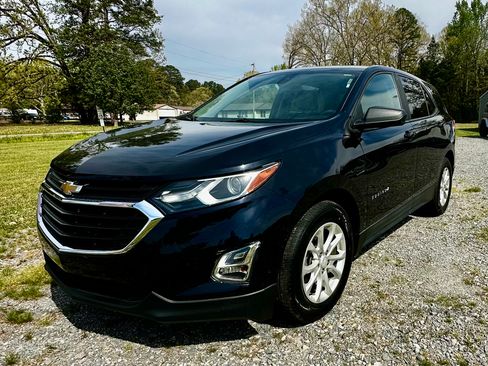 Used 2020 Chevrolet Equinox LS image 6