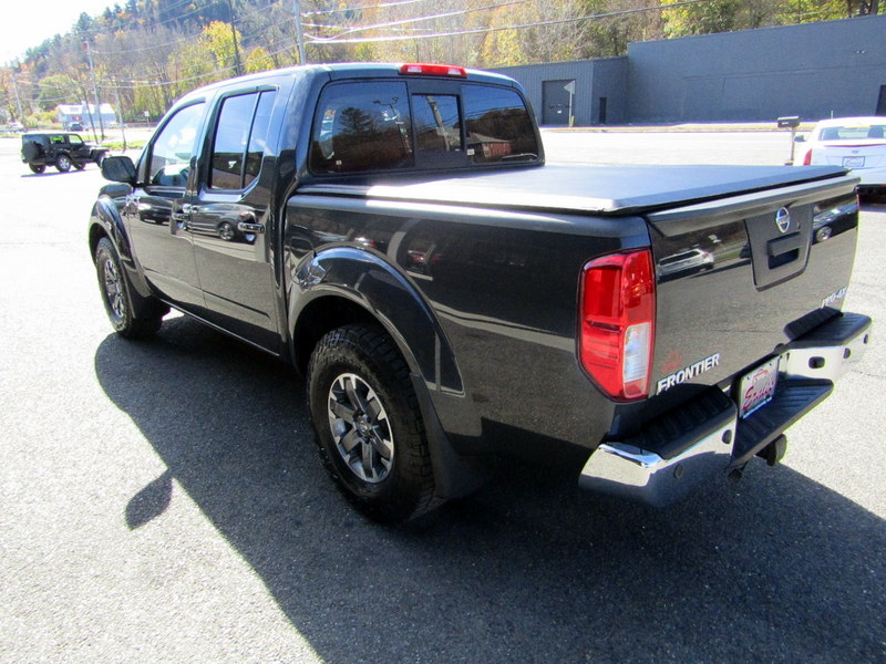 Used 2014 Nissan Frontier 4x4 Crew Cab PRO-4X image 7