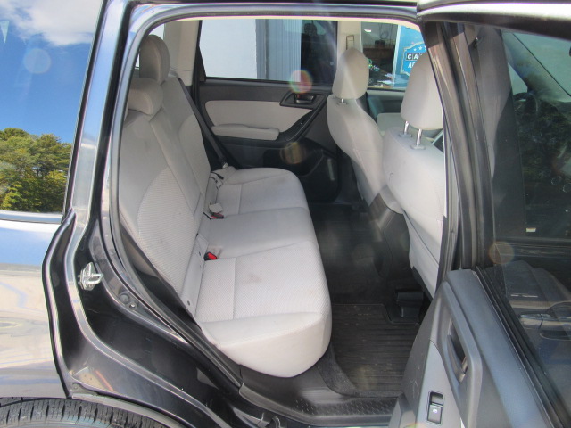 Used 2014 Subaru Forester 2.5i Premium AWD/4WD image 18