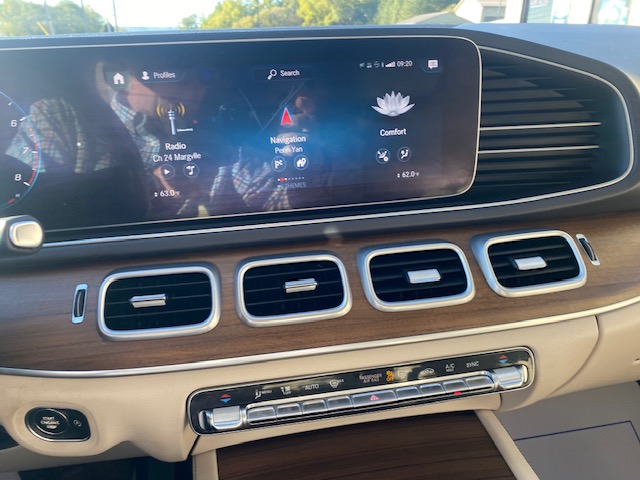 Used 2020 Mercedes-Benz GLE 350 4MATIC image 9
