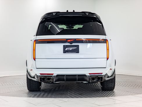 Used 2025 Land Rover Range Rover Long Wheelbase SE image 4