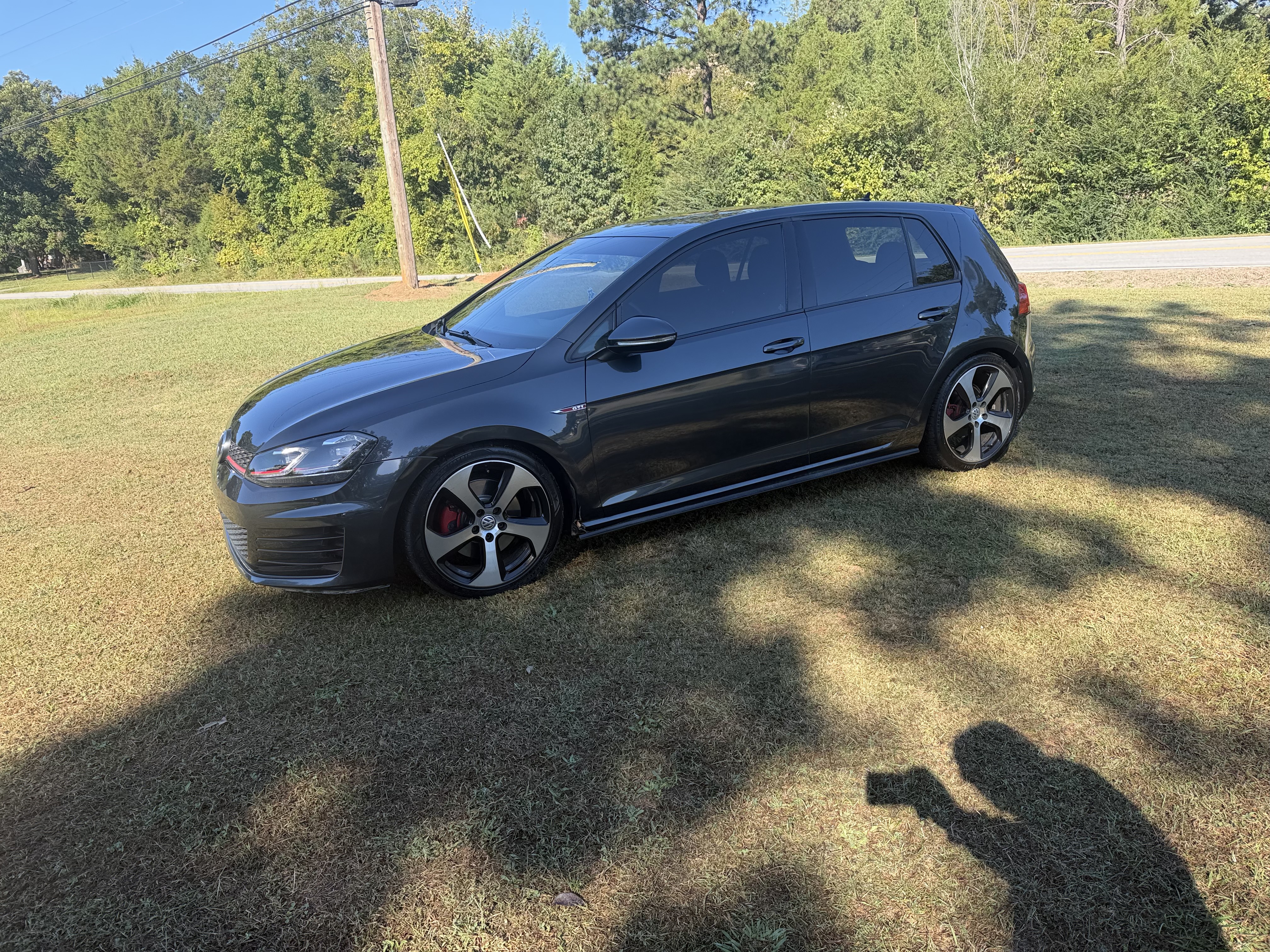 Used 2017 Volkswagen GTI 4-Door FWD image 4