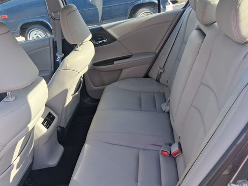 Used 2014 Honda Accord EX-L image 17