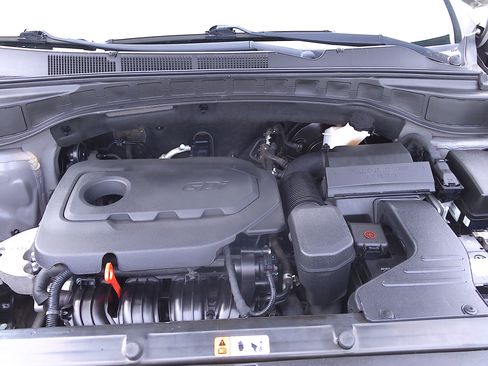 Used 2018 Hyundai Santa Fe Sport image 38