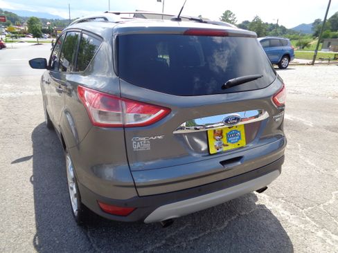 Used 2014 Ford Escape Titanium image 10