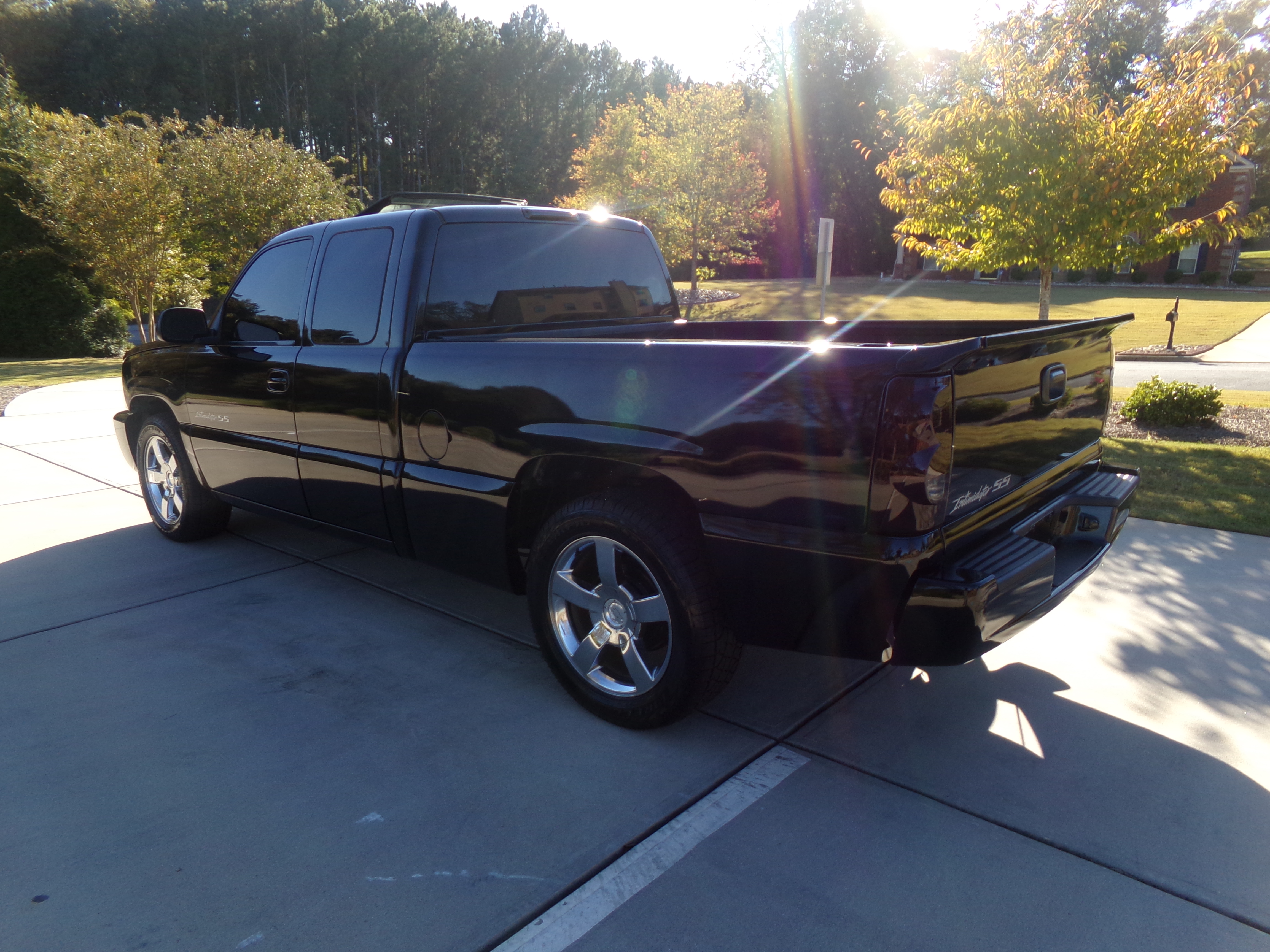 Used 2006 Chevrolet Silverado 1500 SS RWD image 3