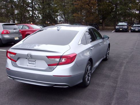 Used 2022 Honda Accord EX-L image 9