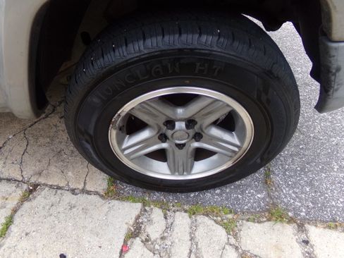 Used 2000 Jeep Cherokee Sport image 9