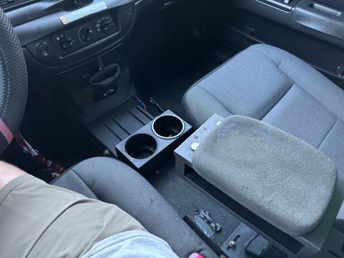 Used 2011 Ford Crown Victoria Police Interceptor image 20