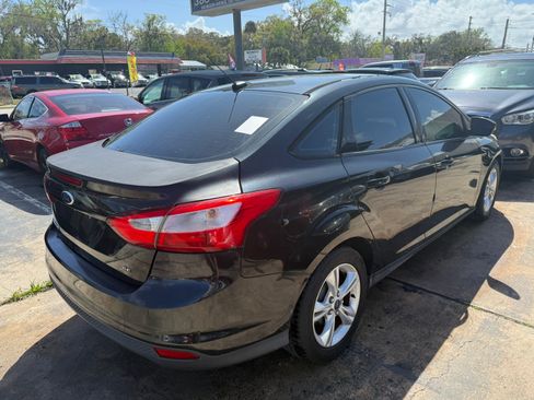 Used 2014 Ford Focus SE image 2