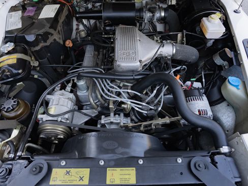 Used 1993 Land Rover Defender 110 image 20