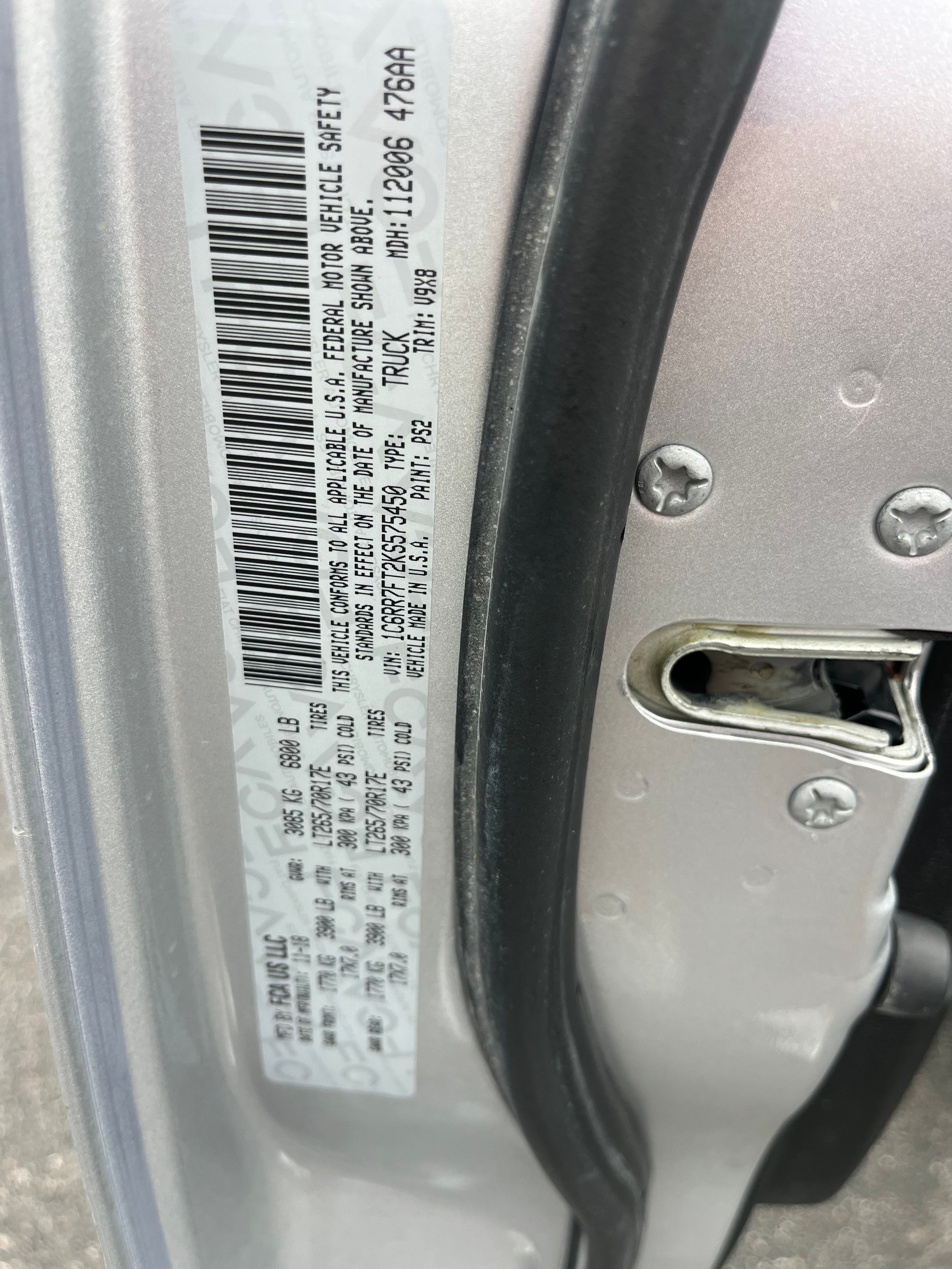 Used 2019 RAM 1500 4x4 Crew Cab Classic Tradesman image 17