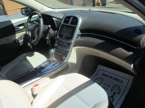 Used 2013 Chevrolet Malibu LT FWD image 5