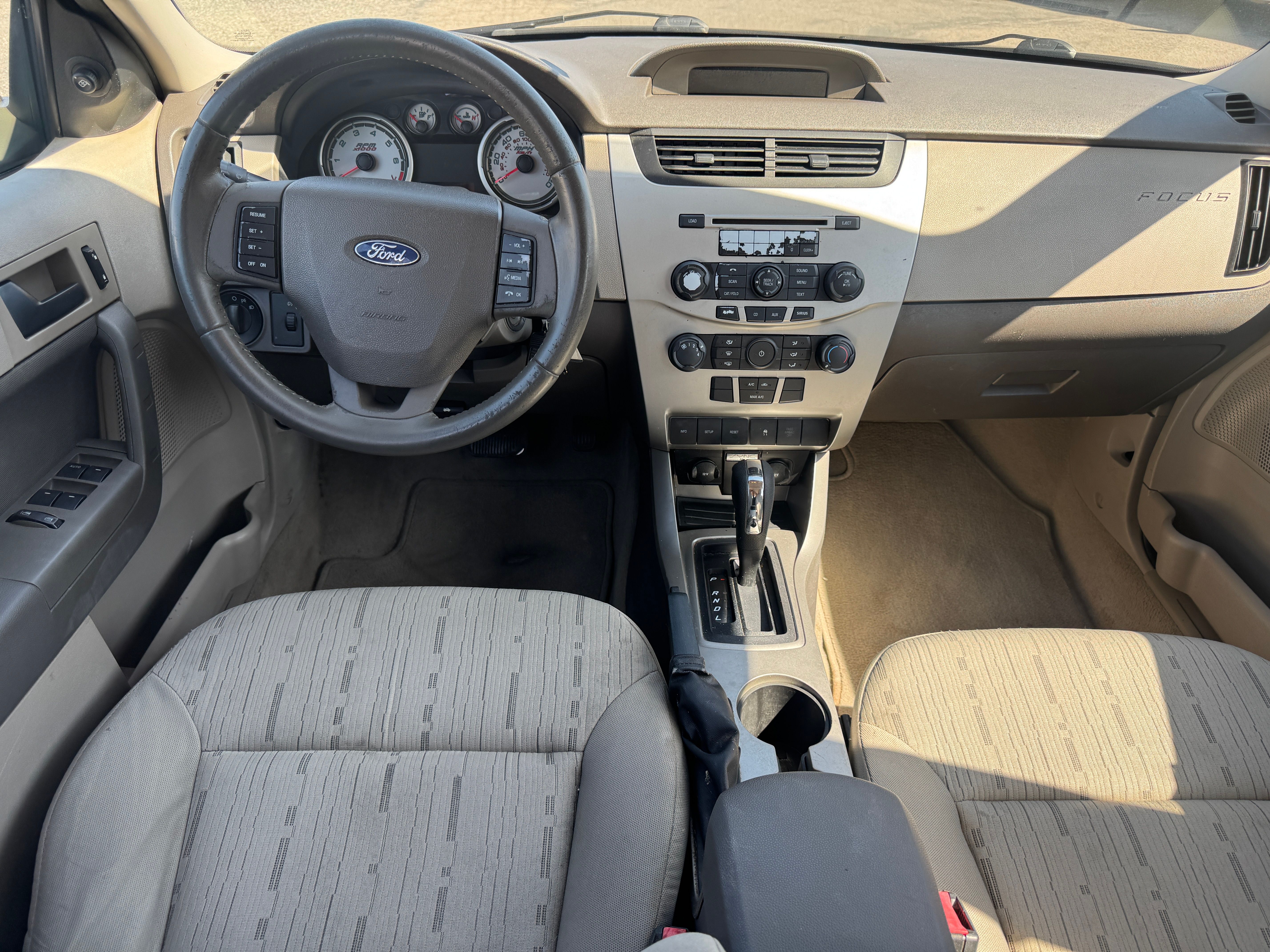 Used 2010 Ford Focus SE Sedan FWD image 21