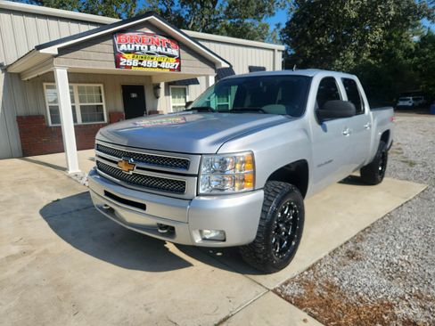 Used 2013 Chevrolet Silverado 1500 4x4 Crew Cab LT image 2