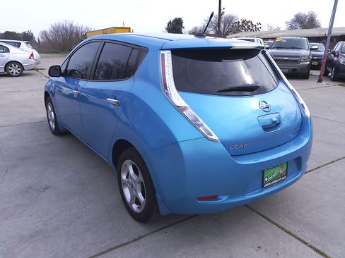 Used 2011 Nissan Leaf SL image 3