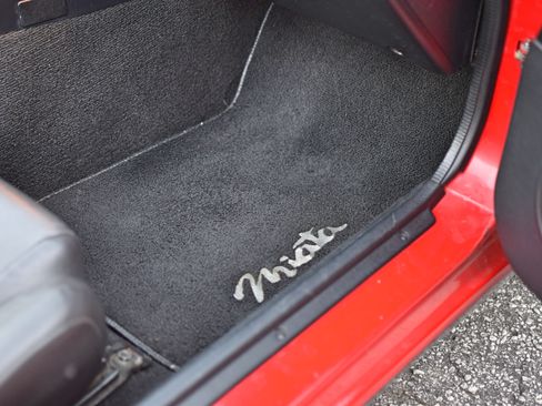 Used 1990 MAZDA MX-5 Miata image 38