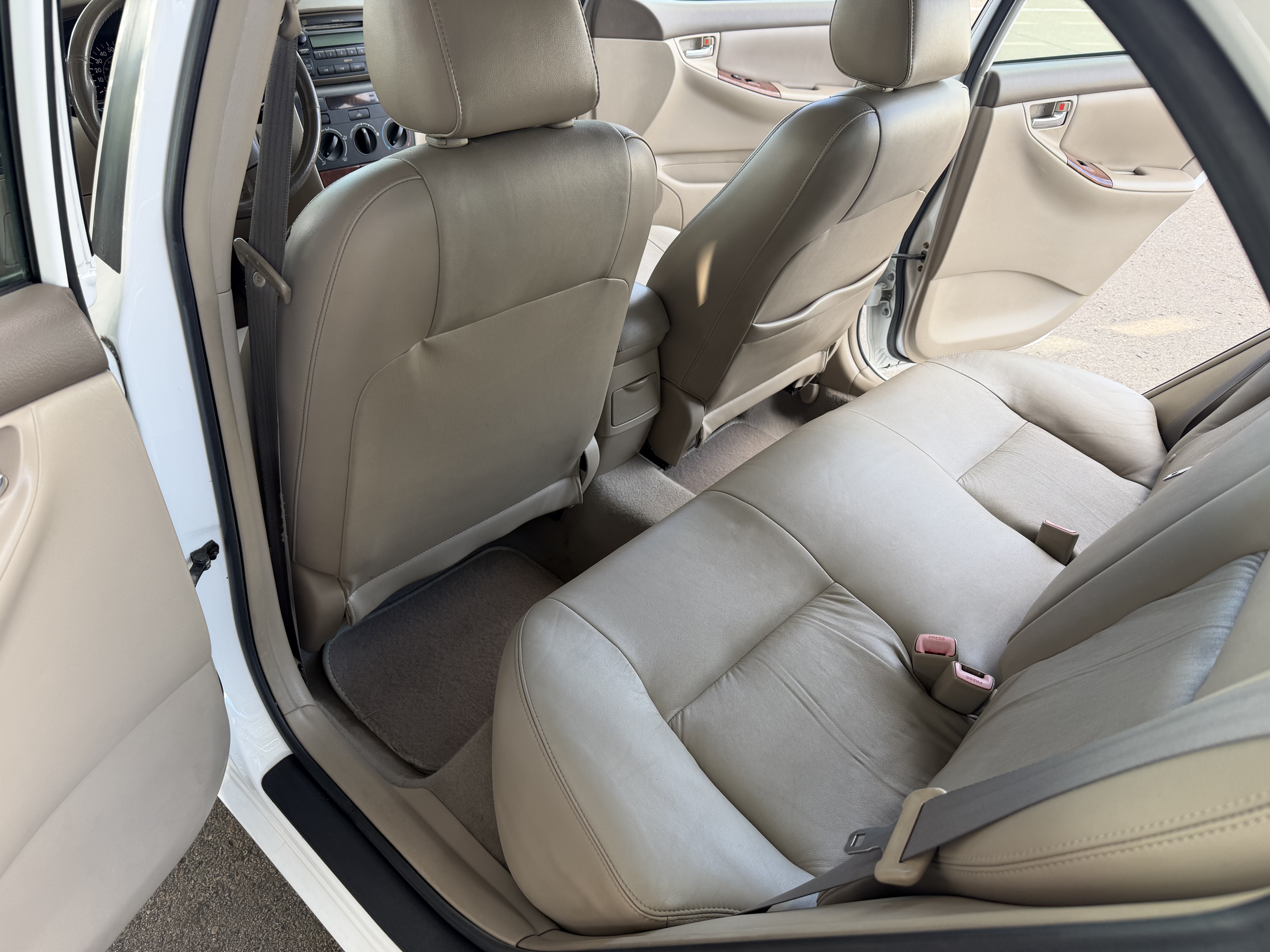 Used 2005 Toyota Corolla UNAVAIL FWD image 26
