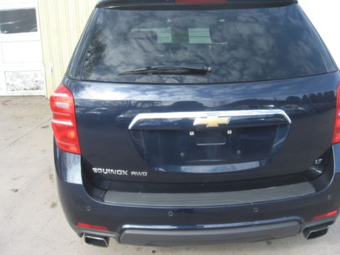 Used 2017 Chevrolet Equinox LT image 5