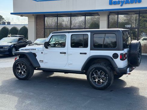 Used 2018 Jeep Wrangler Unlimited Rubicon image 2