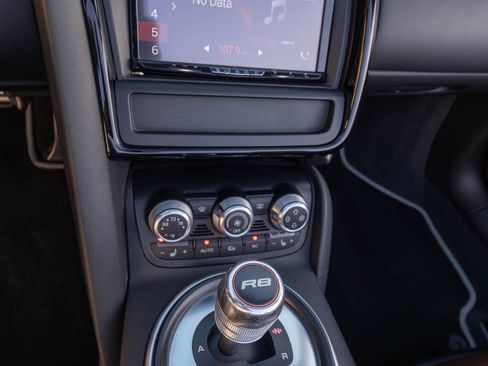 Used 2012 Audi R8 V10 image 22