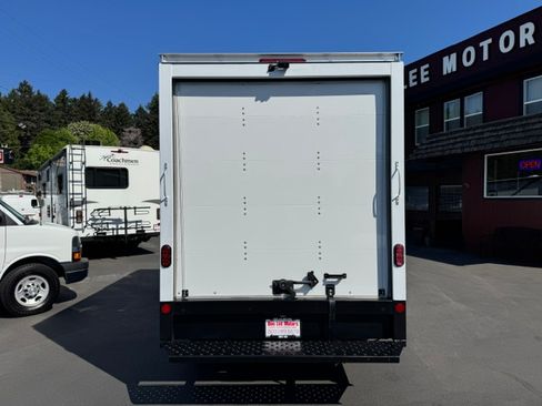 Used 2023 Ford Transit 350 156 DRW RWD image 26