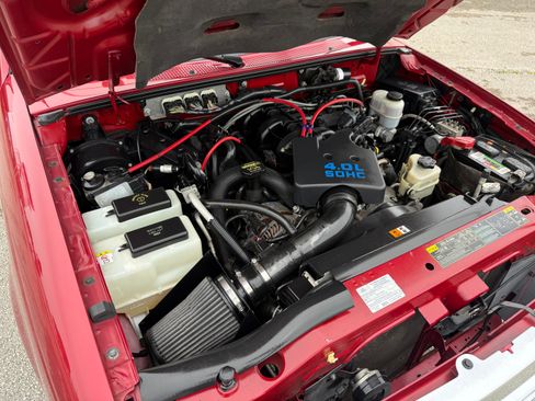 Used 2010 Ford Ranger XLT image 16