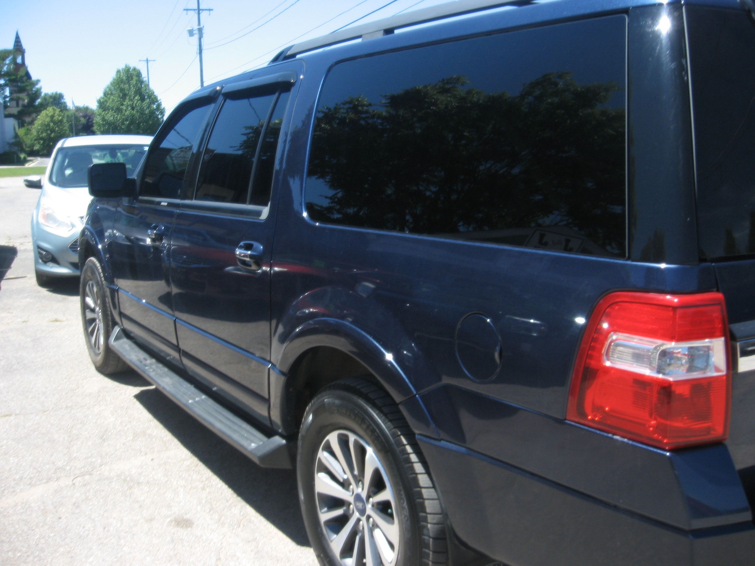 Used 2016 Ford Expedition EL 4WD image 6