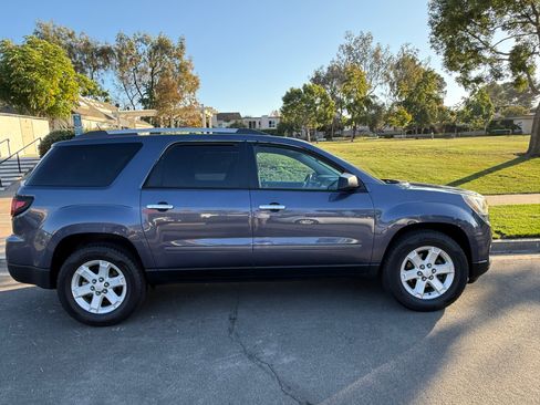 Used 2014 GMC Acadia SLE image 4