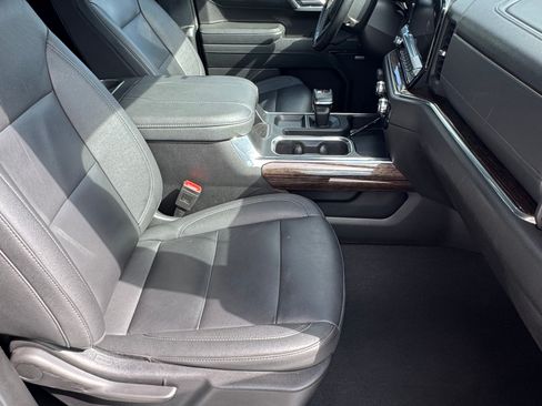 Used 2024 GMC Sierra 1500 Elevation image 10