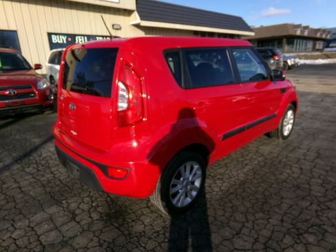Used 2013 Kia Soul + image 5