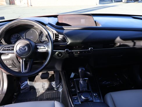 Used 2021 MAZDA CX-30 image 19